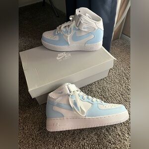Nike Air Force 1
